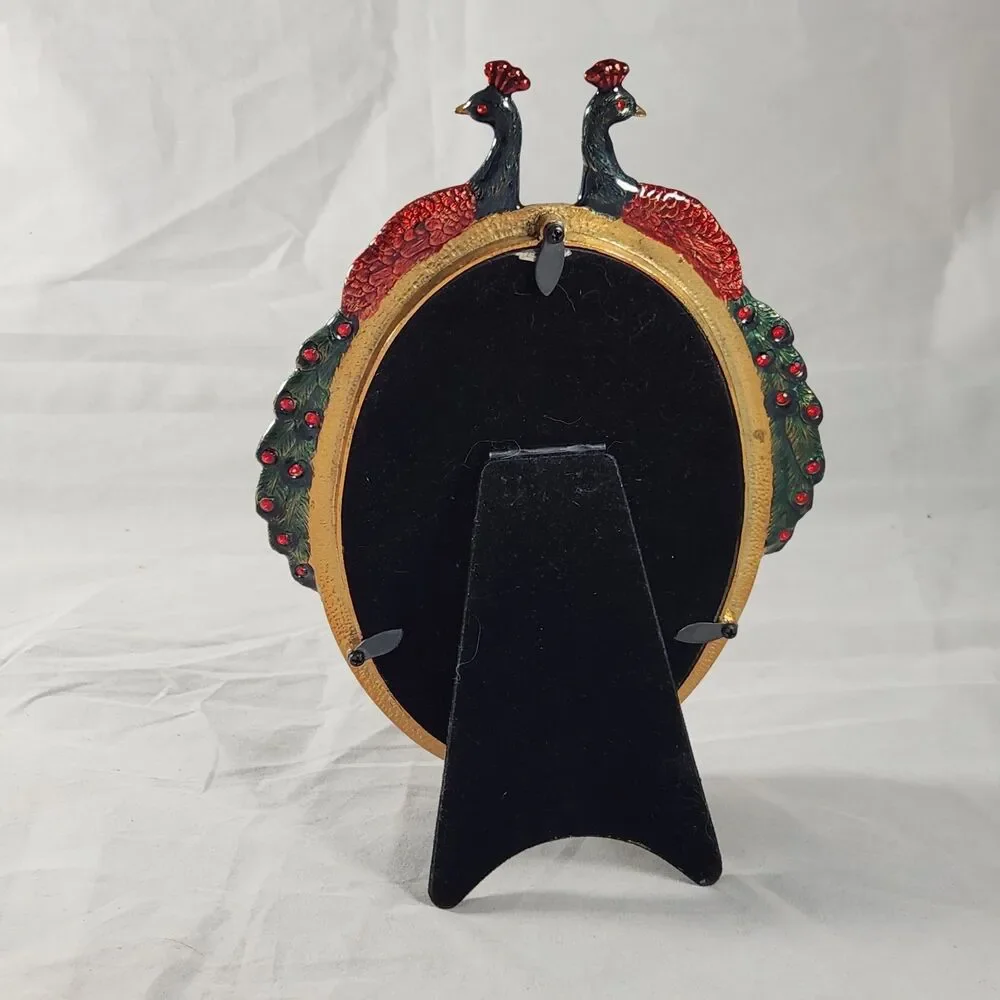 Unbranded made holds rhinestones